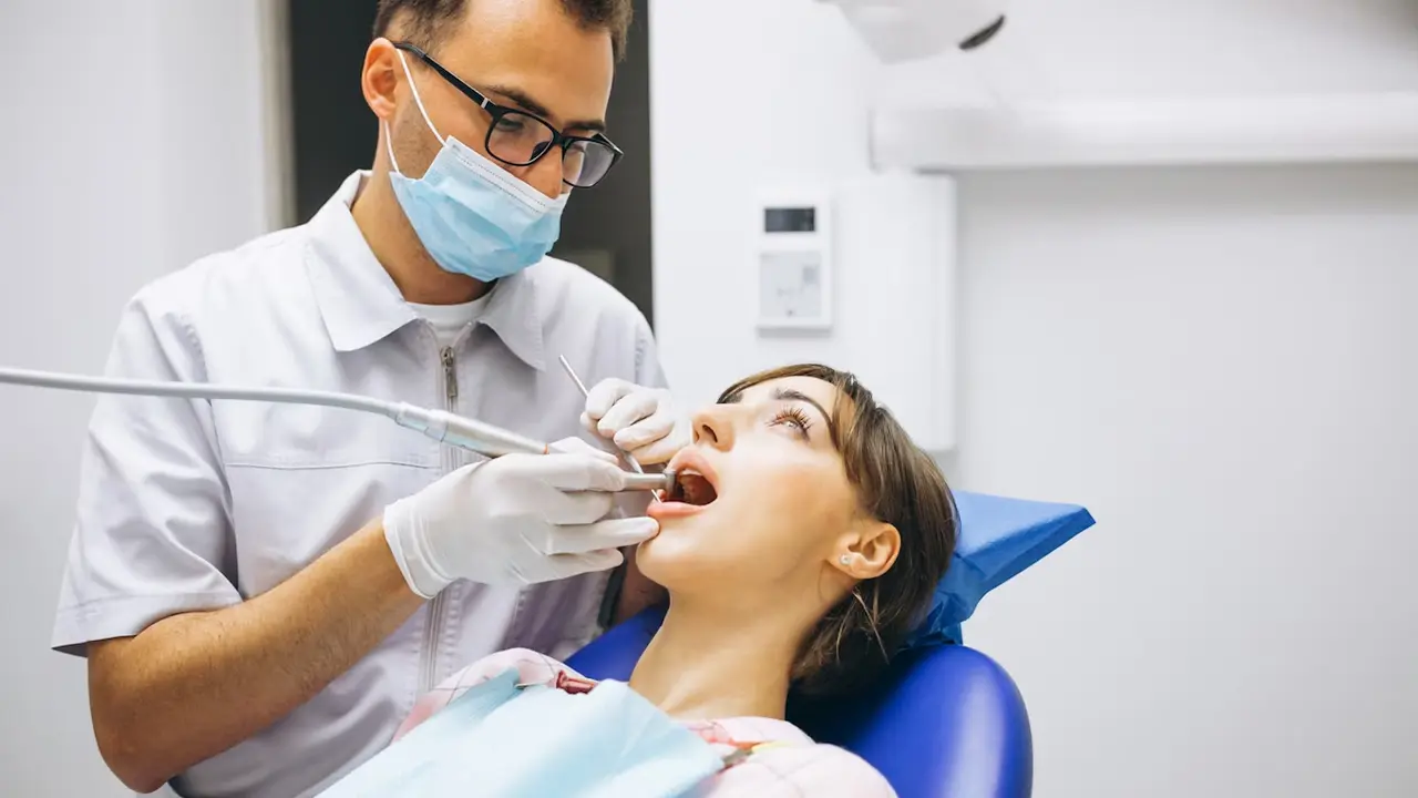 How-Overseas-Dentists-Can-Obtain-Registration-in-the-UK